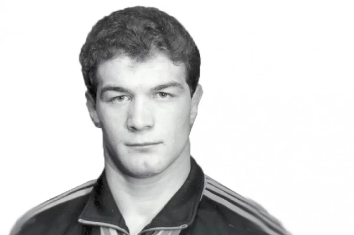    На 64-м году жизни скончался чемпион мира по борьбе Владимир Попов