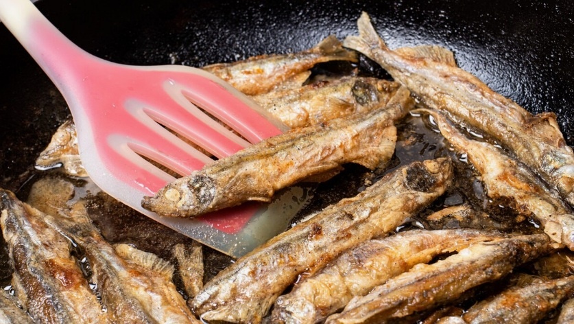 жареная мойва