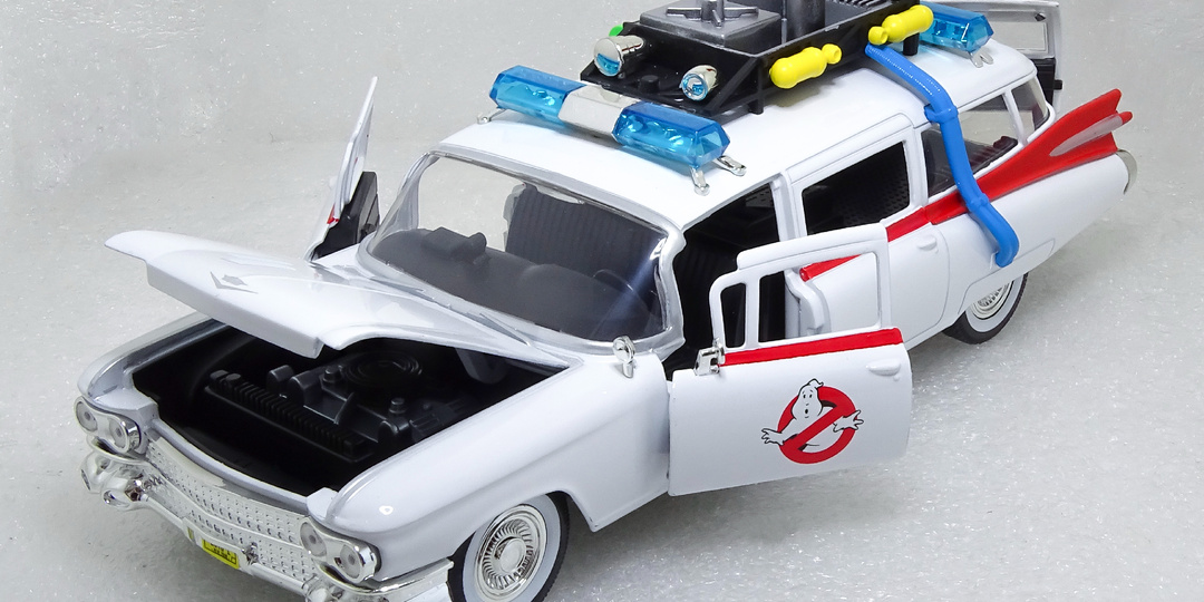 Модель Экто-мобиля Cadillac Miller-Meteor (Ecto-1) из к/ф «Охотники за привидениями» в масштабе 1:24