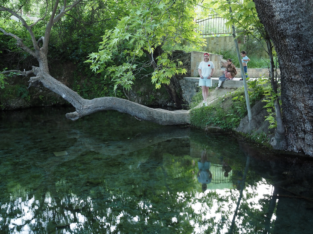 В парке Чор Чинор в городе Ургут, Узбекистан