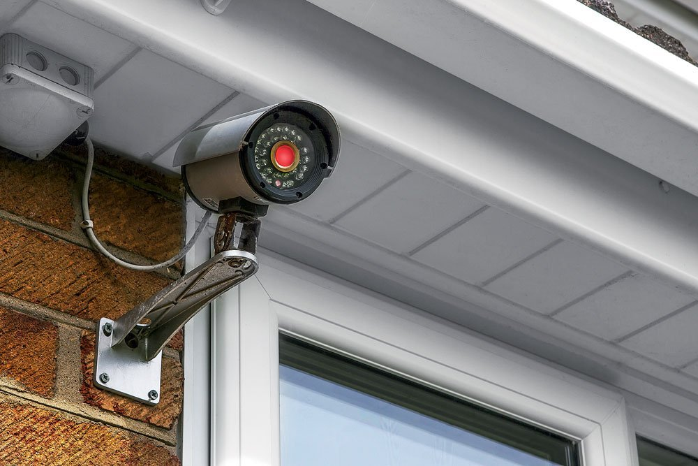 Бдит, но не Большой Брат, а просто частник. Фото в интернетах