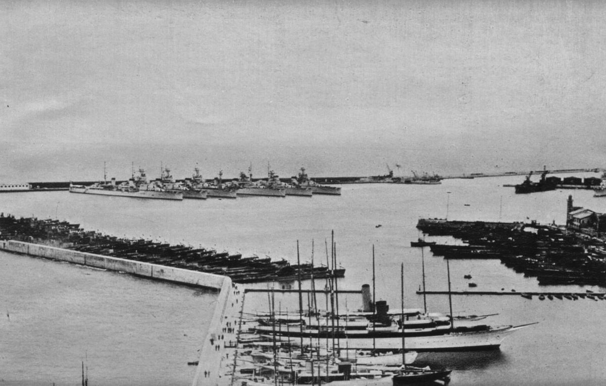 К концу 1940 года итальянские тяжелые крейсера все еще представляли собой серьезную силу