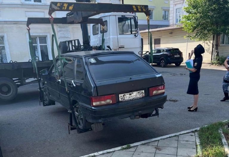    У оренбуржца конфисковали автомобиль и отправили на СВО Антон Пичурин
