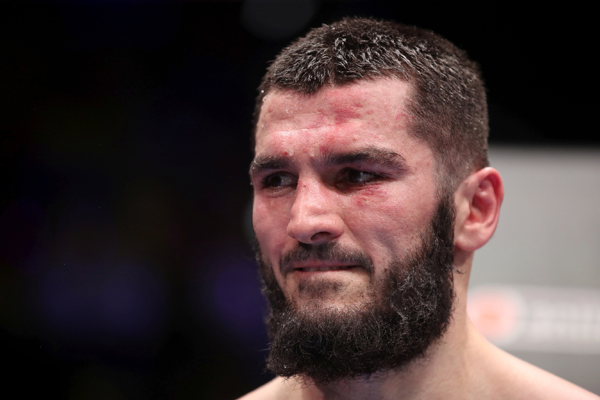 Артур Бетербиев