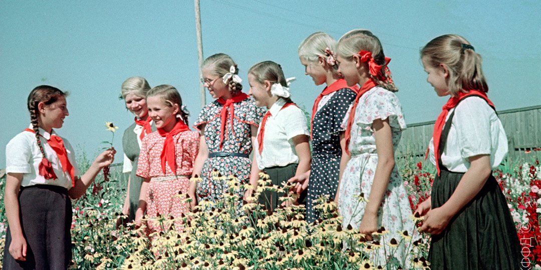Прогулка по СССР 1955 года. 15 кадров в год открытия метро в Ленинграде