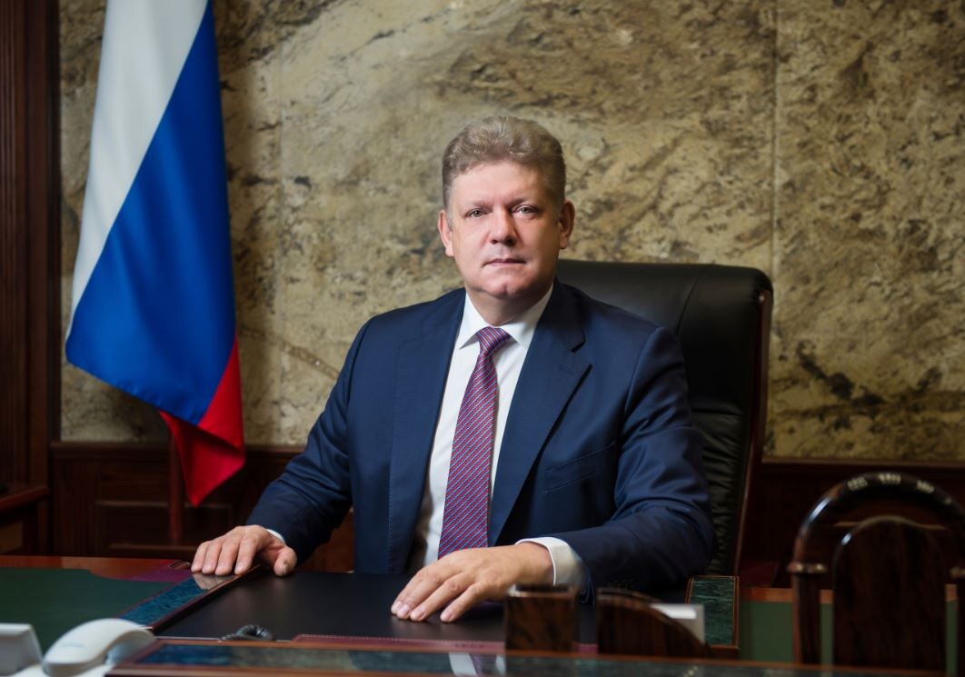     Анатолий Серышев поздравил железнодорожников с профессиональным праздником