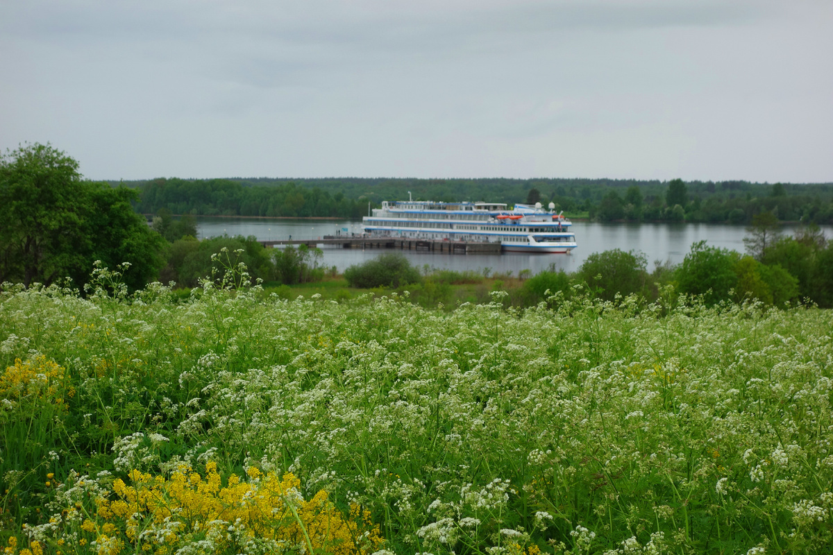 Причал на острове Кижи. Фото из книги "Круиз Москва - Петербург. Коллекция впечатлений"