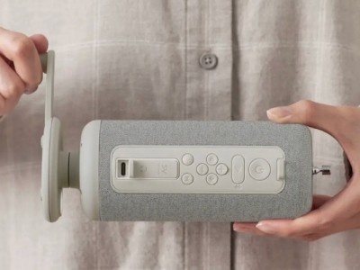    В Японии создали портативный FM-приёмник с динамо-машиной