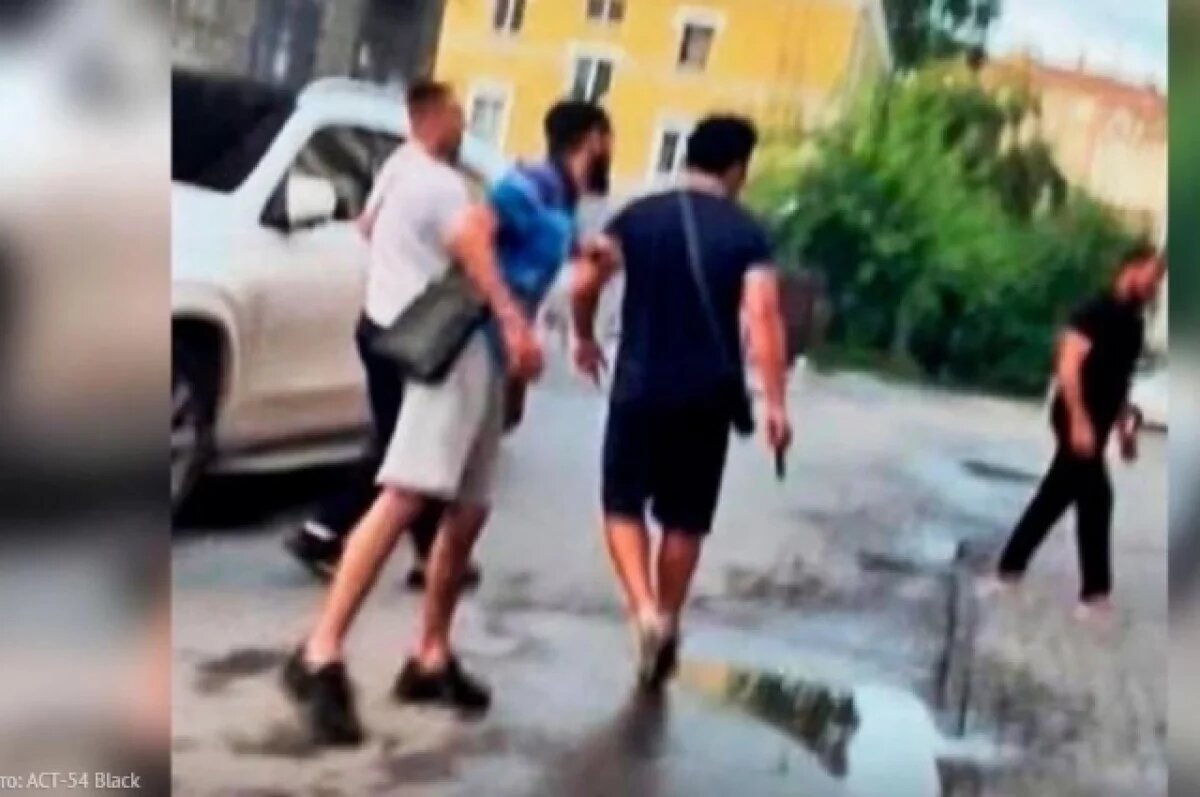    Вооруженные иностранцы устроили инцидент в баре Новосибирска