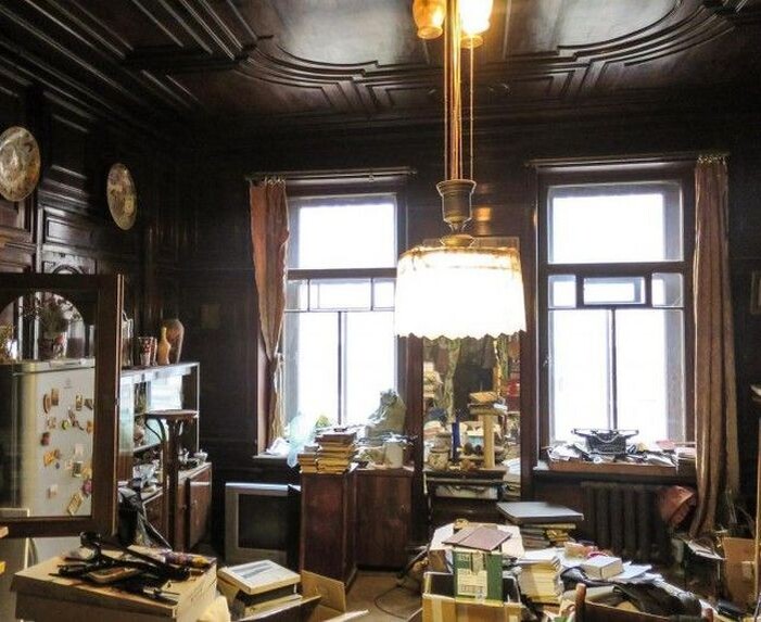 Источник: https://trinixy.ru/155310-kommunalki-sankt-peterburga-24-foto.html