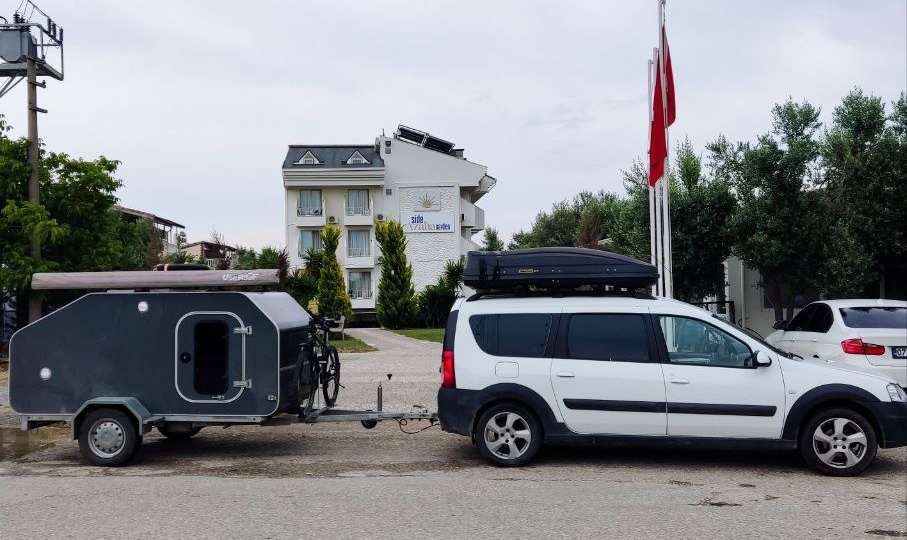 С двухлетним ребенком и прицепом-каплей в Турцию