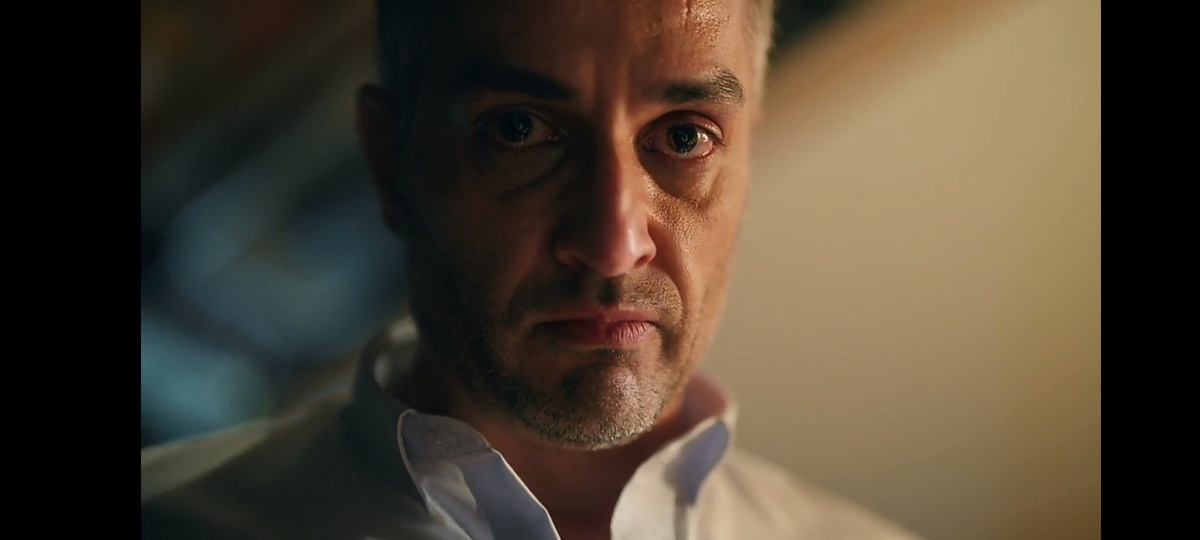 Суат в ярости.