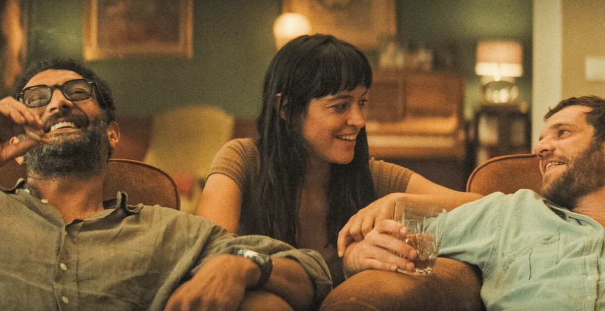 Кадр из фильма "Остановка на лето".