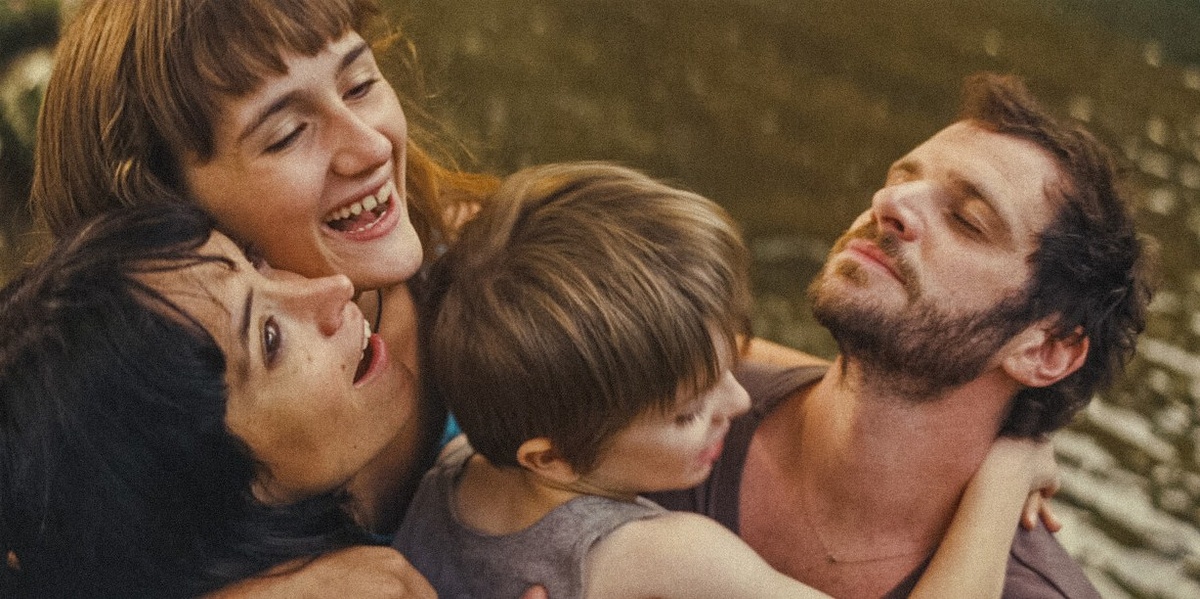 Кадр из фильма "Остановка на лето".