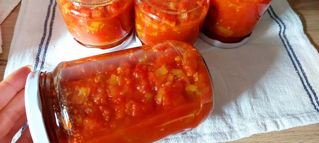 Томатный Соус Шакшука (менемен) для зимней и вкусной яичницы или других блюд! Быстро и практично!