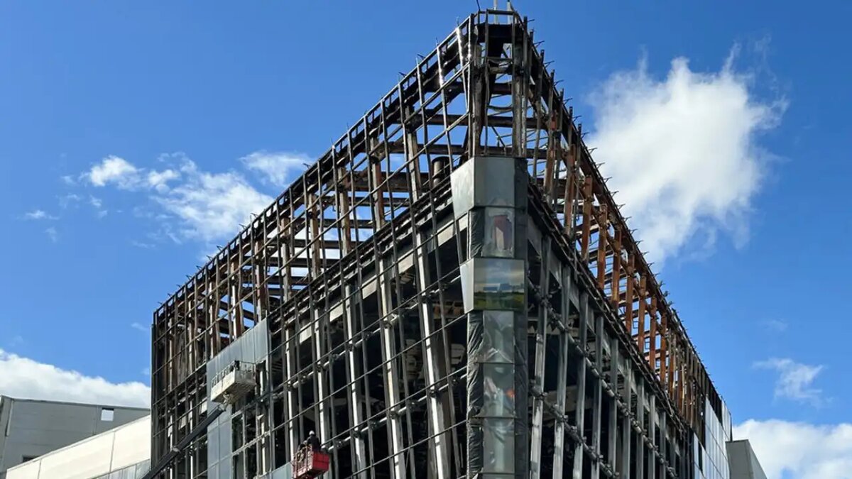    "Крокус Сити Холл"