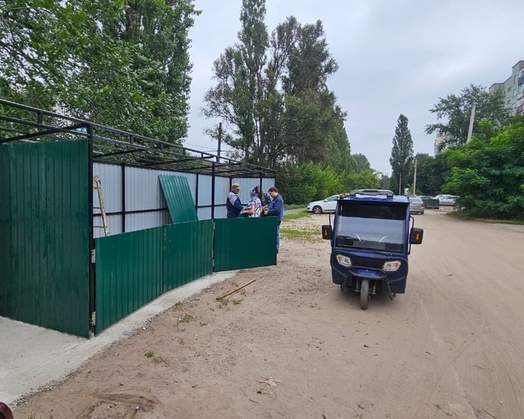     В Курске комиссия проверила, как УК следят за состоянием дворовых территорий