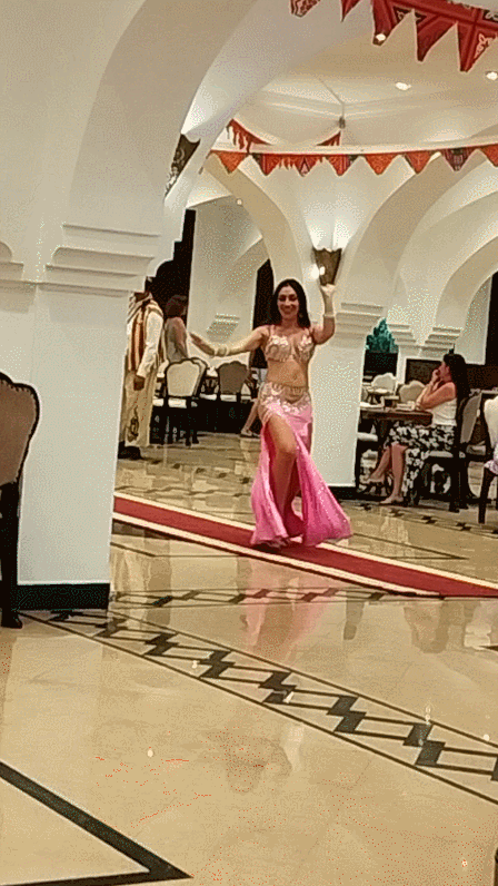 Gif анимация: "Восточный вечер" в ресторане "Spices". (автор: Николай Б).