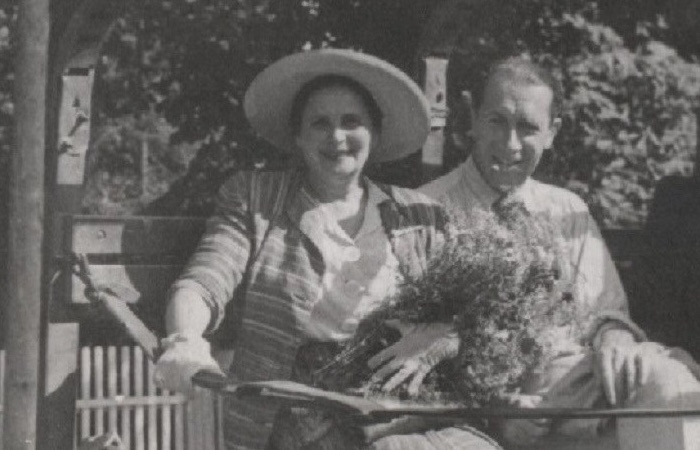 /Анна Никритина и Анатолий Мариенгоф/