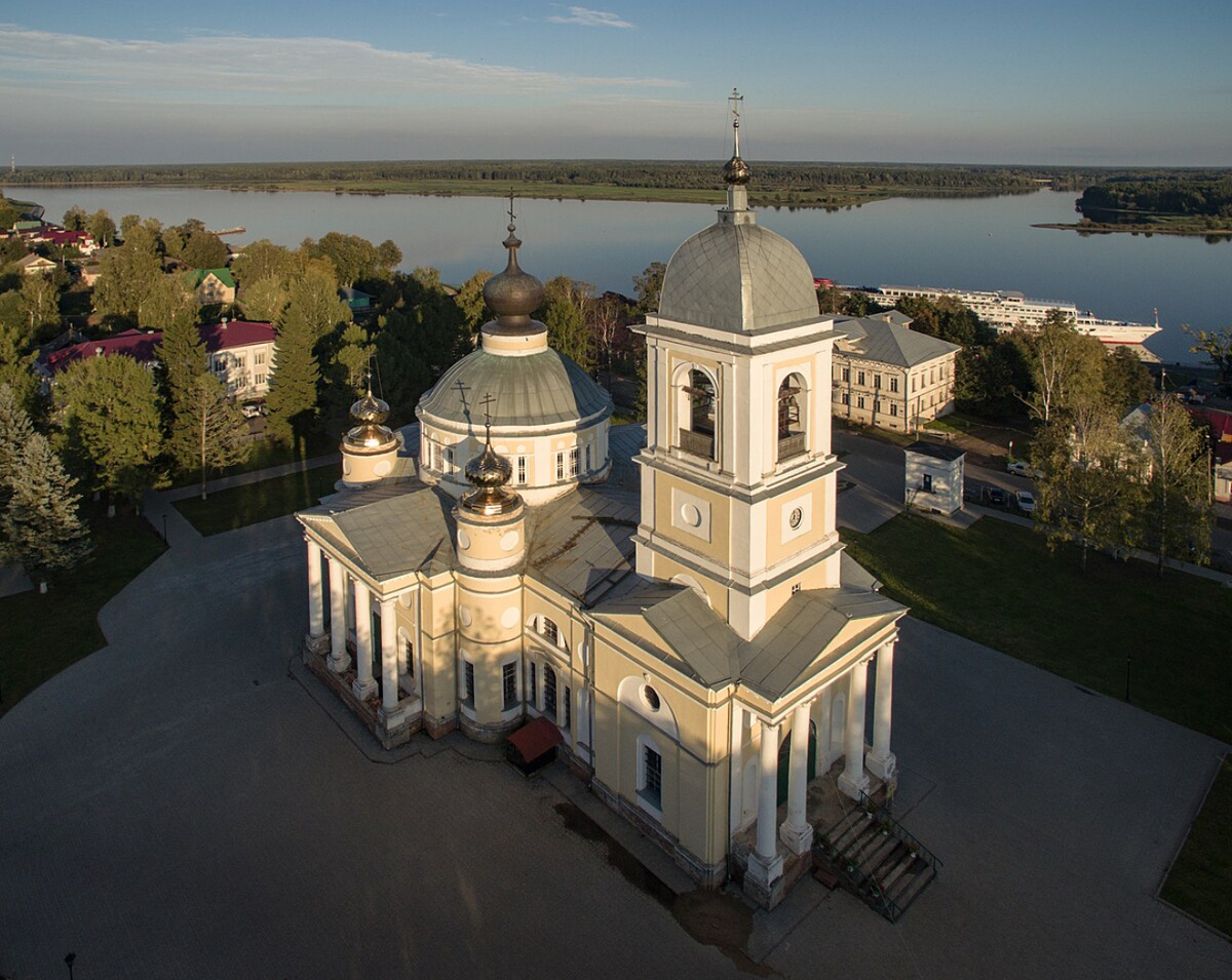 Успенский храм. 