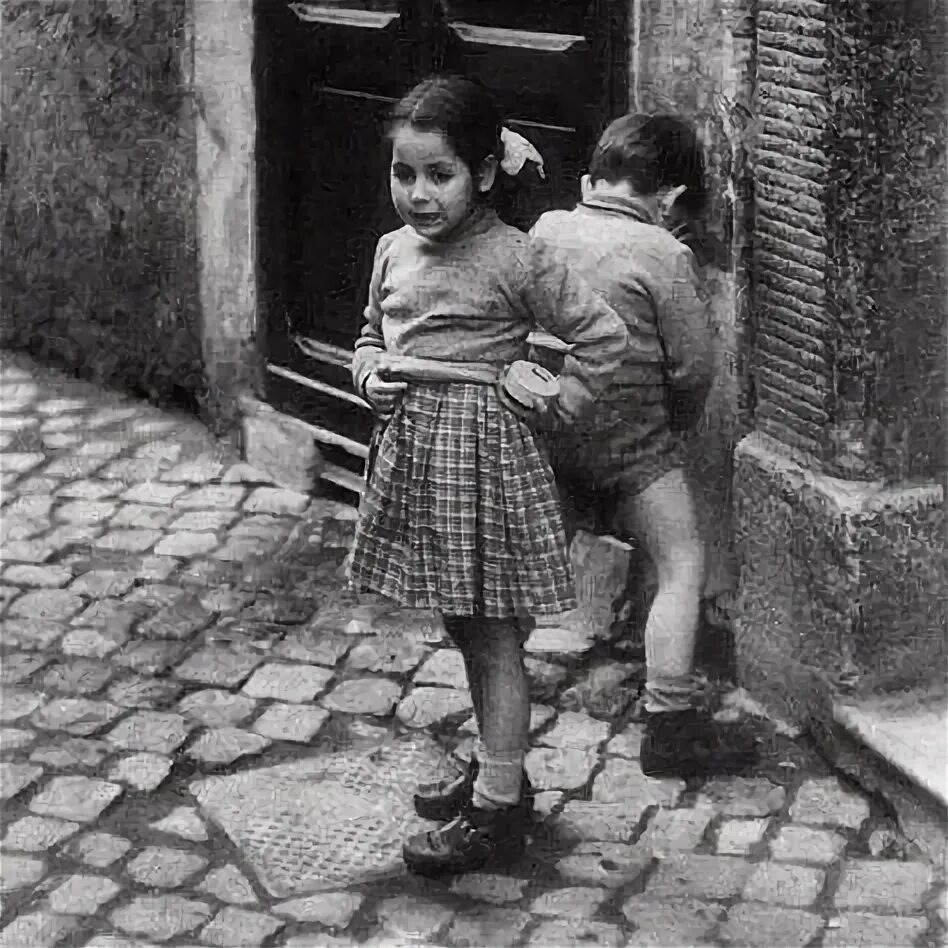 Вот из таких надёжный девчонок вырастают надёжные женшины