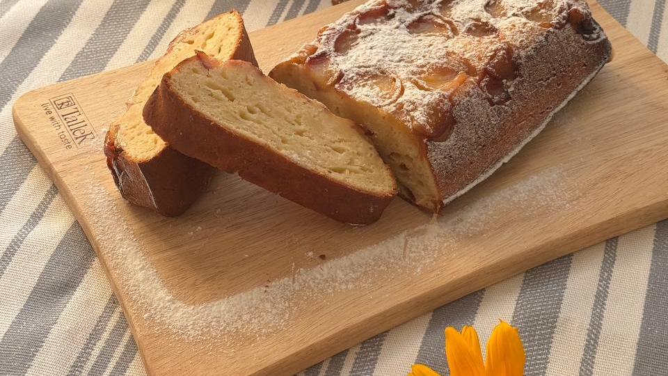 🍑 Пирог с карамельными персиками — нежность в каждом кусочке!
