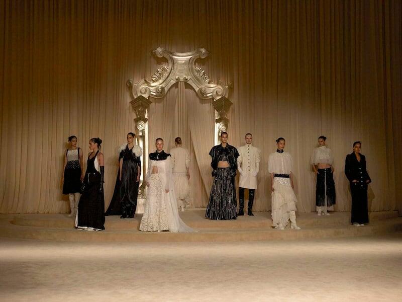 Момент для Instagram на последнем показе Chanel от кутюр. (Chanel)