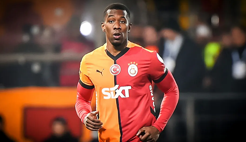 Центральный защитник "Галатасарая" и сборной Колумбии Карлос Куэста. Фото из интернета.