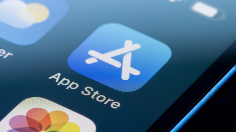    Как подростки становятся жертвами поддельного App Store