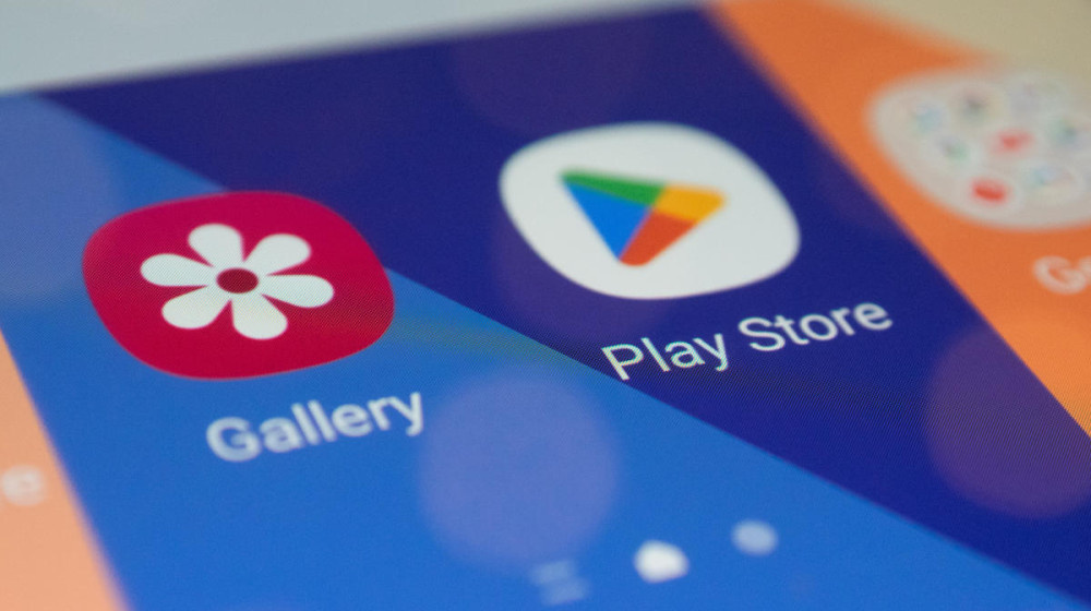    Как подростки становятся жертвами поддельного App Store