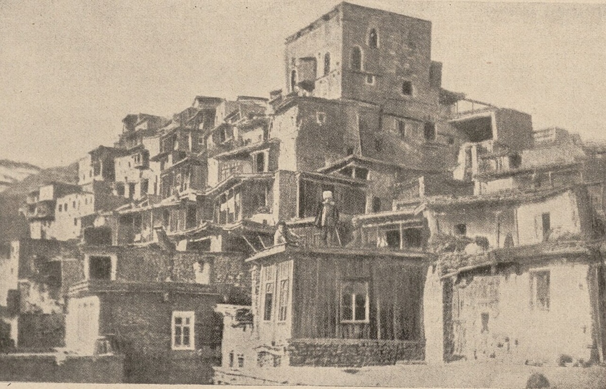 Авторство: unknown. https://www.jbc.bj.uj.edu.pl/dlibra/publication/492093/edition/466444/content?ref=structСеверный Кавказ : орган Народной партии горцев Кавказа. — Варшава, 1936 — июль (№ 27). — С. 1, CC BY-SA 4.0, https://commons.wikimedia.org/w/index.php?curid=133656795