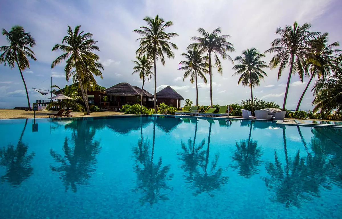 Как поехать на Мальдивы