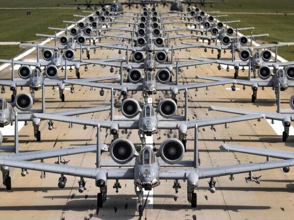    © CC0 / Public Domain U.S. Air Force photo by Staff Sgt. Ryan Callaghan Самолеты на военно-воздушной базе Муди, штат Джорджия, США