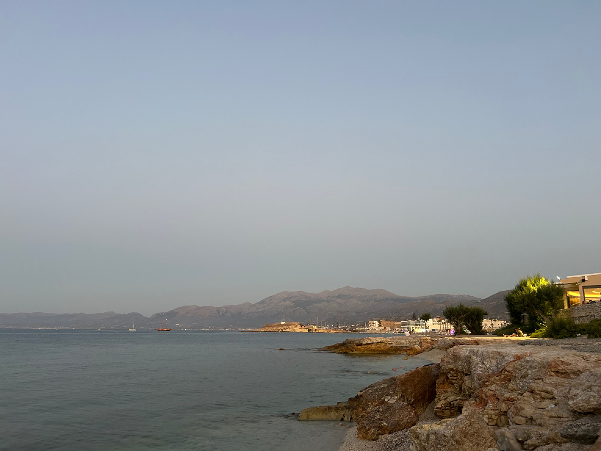 Мне повезло : море, природа и красота очень помогают справляться со стрессом