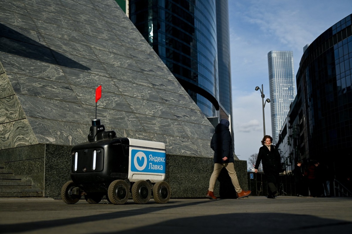    У ровера должен быть флажок высотой не менее одного метра
