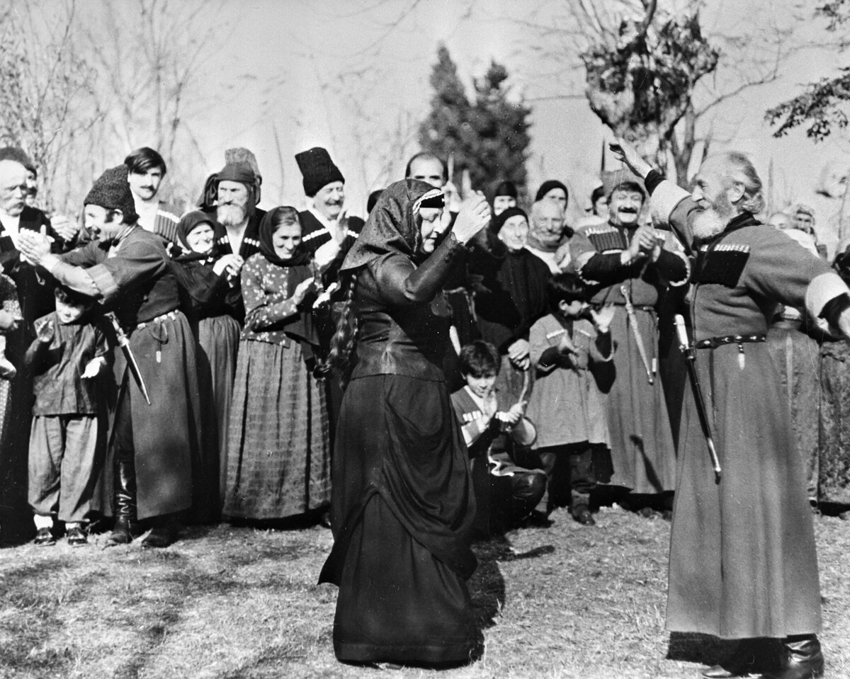 Кадр из фильма режиссера Эльдара Шенгелая "Мачеха Саманишвили"