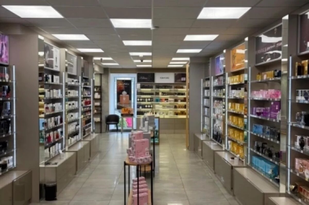    В Твери менеджер парфюмерного магазина присвоил из кассы 5 млн рублей