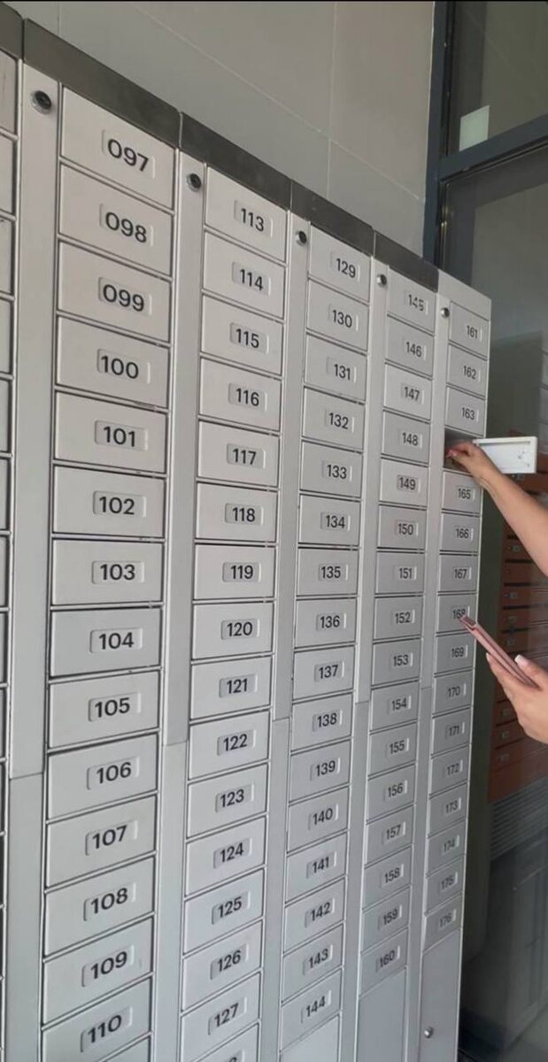 Постамат по выдаче ключей в ЖК Второй Нагатинский, ПИК