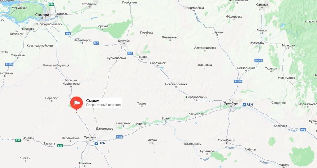    С 4 августа через пункт пропуска «Сырым» (МАПП «Маштаково») перестали пропускать легковой транспорт и пешеходов