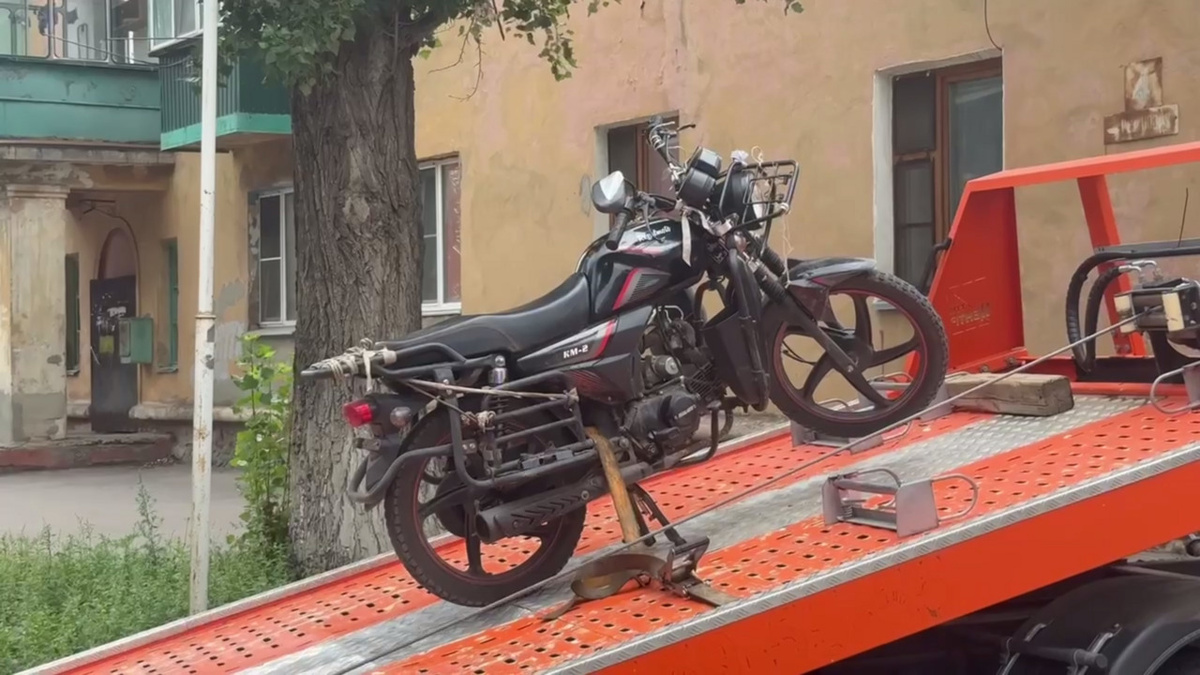    Мама не знала: 15-летний курянин тайно купил мотоцикл и гонял по городу