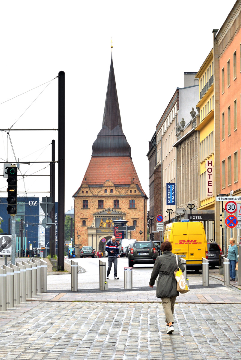   Старые Каменные ворота.