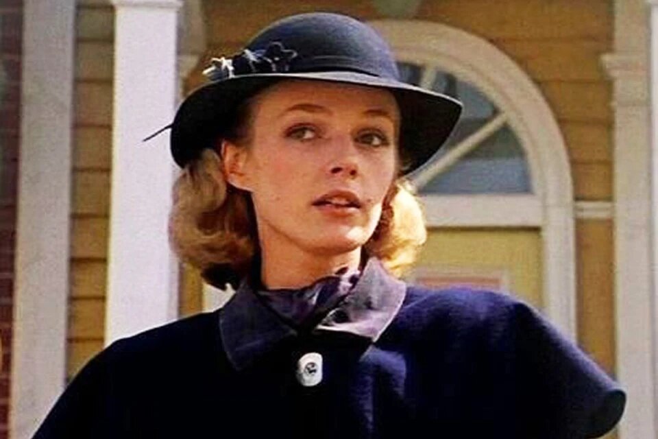 Актриса запомнилась зрителям по роли Мэри Поппинс в одноименном фильме. Фото: кадр фильма.