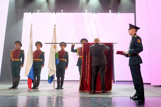    Соколов вручил коллективу «Авитека» орден «За доблестный труд»