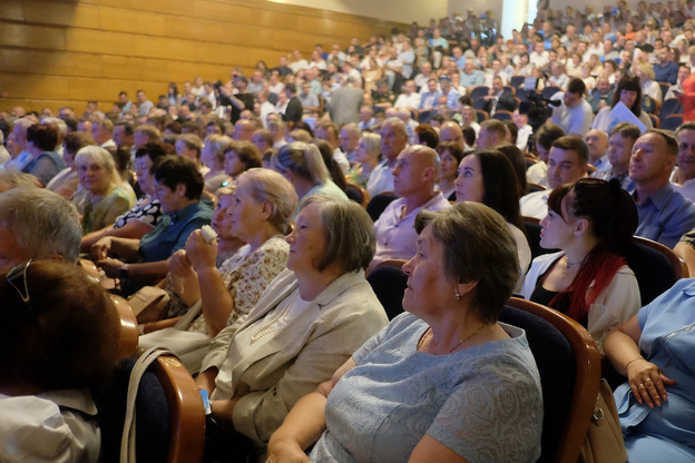    Соколов вручил коллективу «Авитека» орден «За доблестный труд»