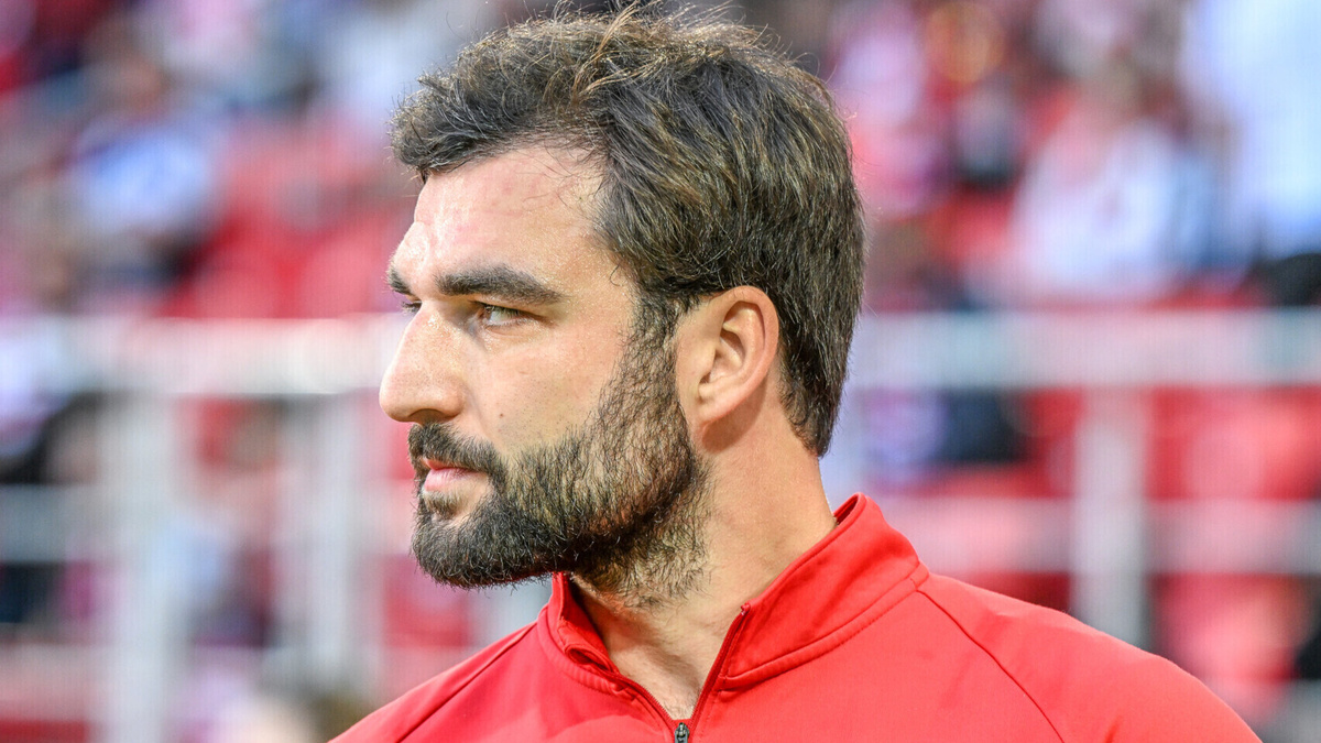 В среду «Антальяспор» встречался с македонским «Тиквешом», игра завершилась со счетом 0:0. Джикия вышел в стартовом составе. 