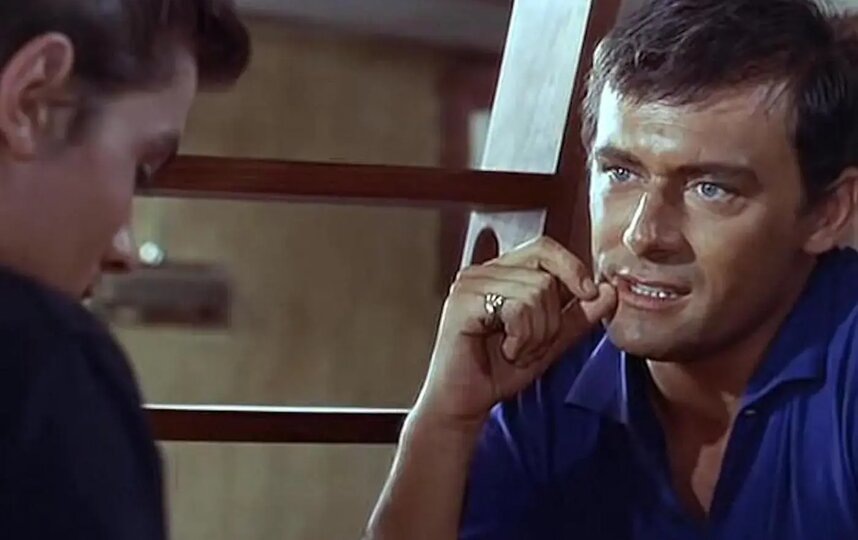    Морис Роне в роли Гринлифакадр из фильма "На ярком солнце"