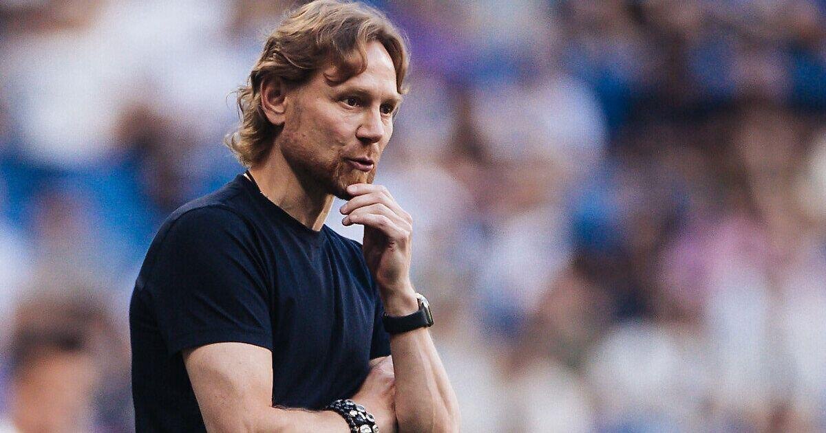 Валерий Карпин