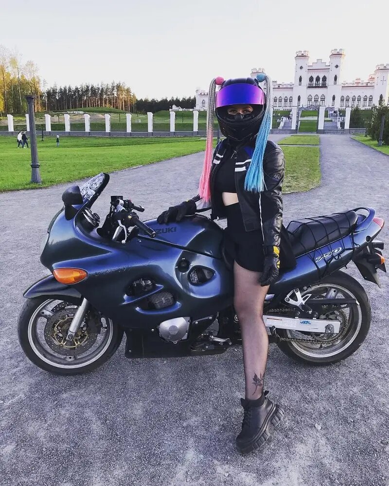 Наталья любит мотоциклы