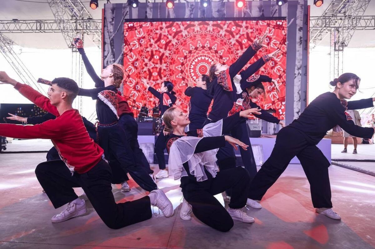 Листайте вправо, чтобы увидеть больше изображений