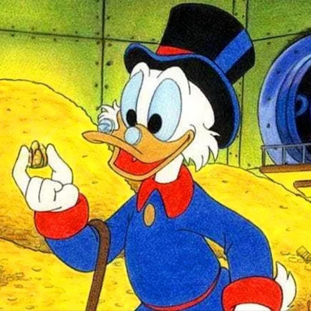 Скрудж Макдак-владелец сказочного банка.